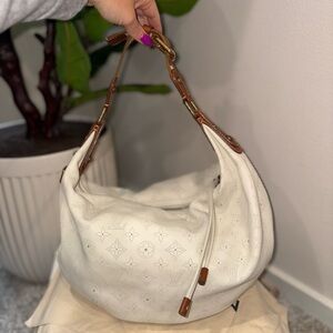 Louis Vuitton Mahina Onatah GM Ivory Runway 2006 Marc Jacobs Rare + COA